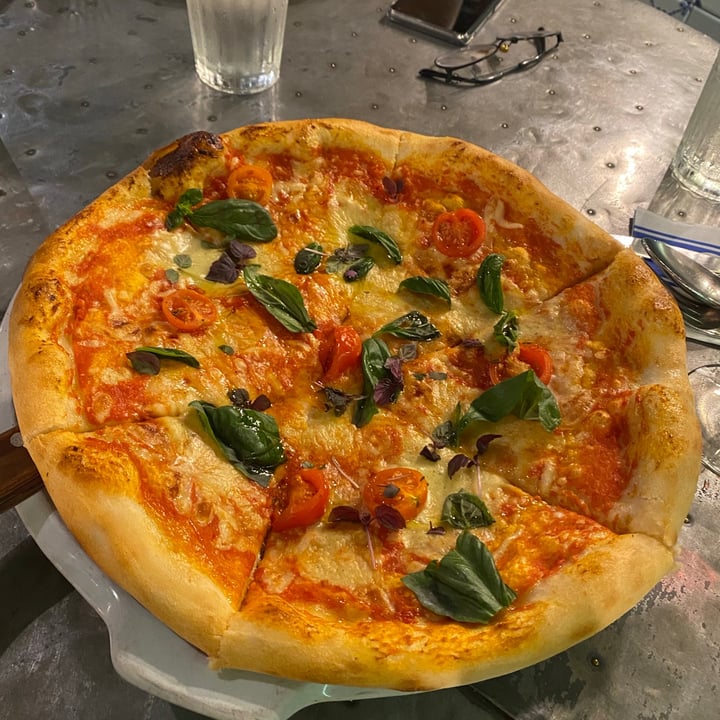 photo of Jamie's Italian Pimped Margherita VEGAN shared by @ahsne on  23 Mar 2021 - review