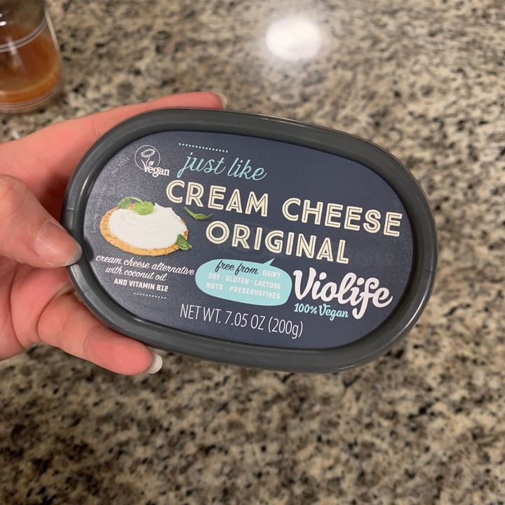 review photo of Violife Creamy Original Flavour shared by @aglanphear on 01 Jan 2021 - review