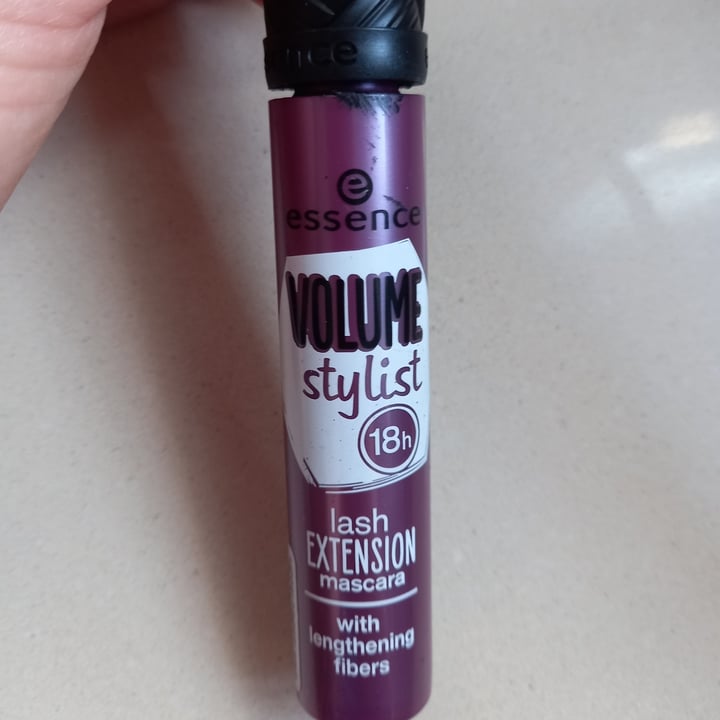 photo of Essence Cosmetics Mascara Volume Stylist 18h shared by @fill97 on  31 Jul 2022 - review