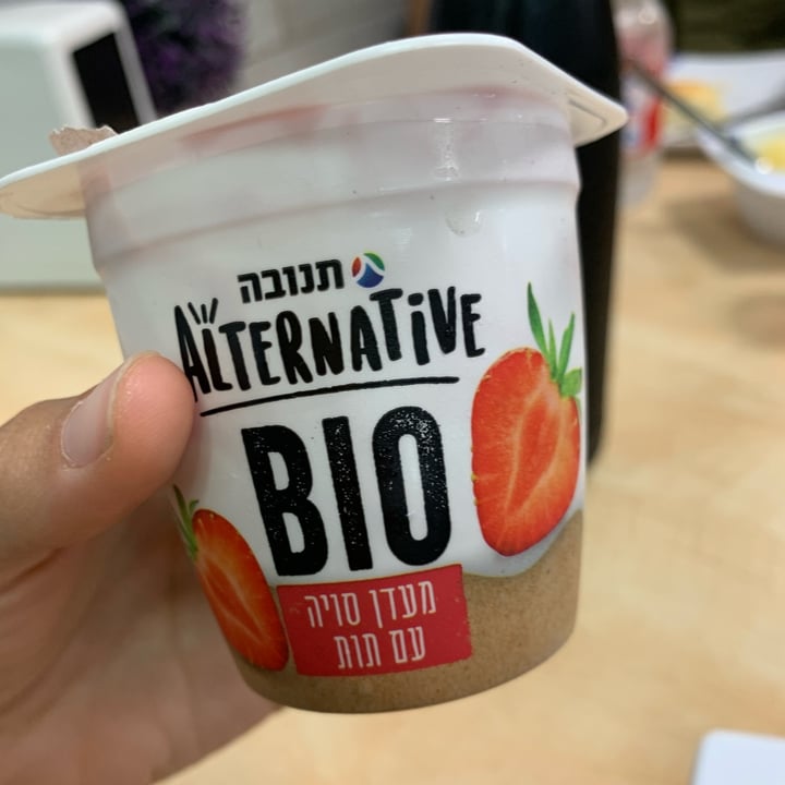 photo of תנובה Tnuva yogurt frutilla shared by @noa1212 on  14 Jun 2022 - review