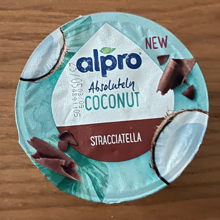 photo of Alpro Absolutely Coconut STRACCIATELLA shared by @virgiveg on  28 Apr 2022 - review