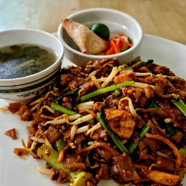 Foto del piatto “Char Kway Teow”