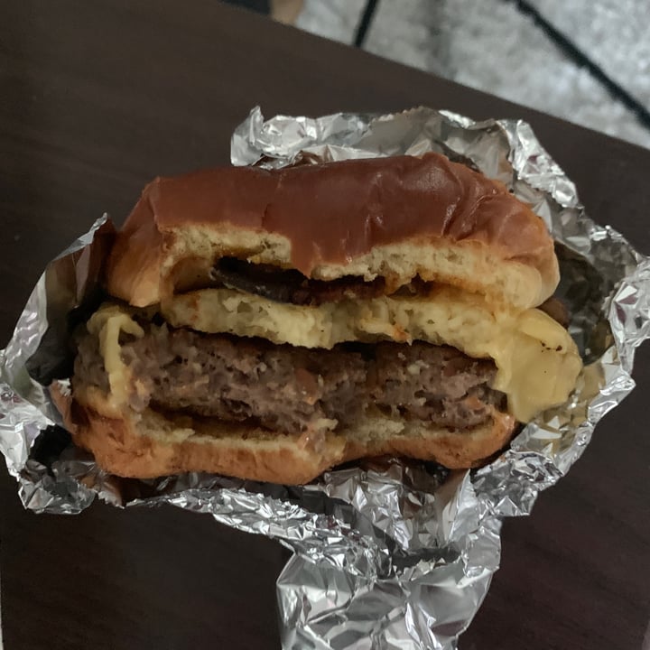 review photo of Pure Vegan Cafe Breakfast Burger shared by @grantd on 19 May 2022 - review