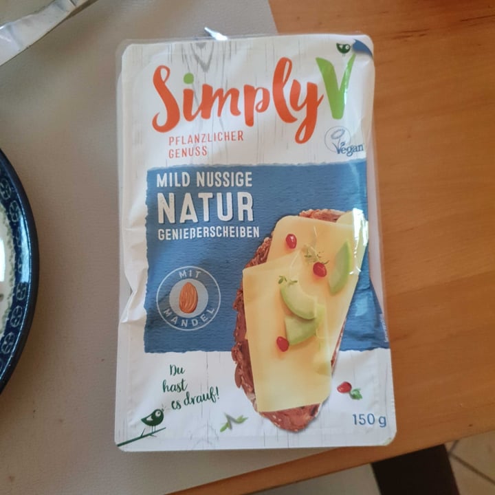 review photo of Simply V Vegane Genießerscheiben Natur shared by @foodiesarahhh on 22 Jun 2022 - review