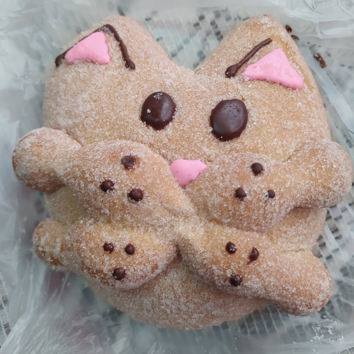 review photo of Libres X Siempre - Panadería Vegana Michi pan de muerto shared by @montufarerika on 30 Sep 2021 - review