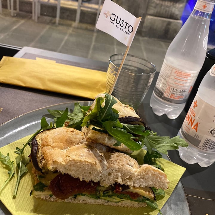 photo of Più Gusto - Impasti e sapori Bun Vege-Vega shared by @gabri15 on  17 Jul 2021 - review