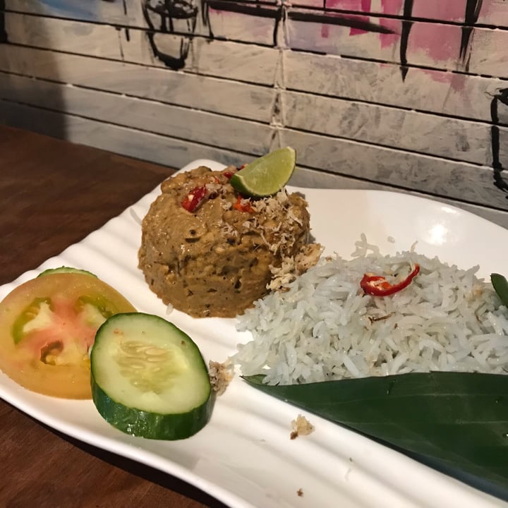 photo of Wholey Wonder Vegan Cafe and Yoga Studio (Penang) Rendang shared by @applepancakes on  28 Dec 2018 - review