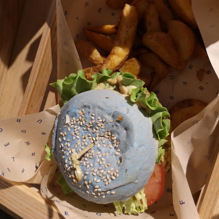 photo of Flower Burger Ocean burger shared by @theghostofcarol on  27 Nov 2021 - review