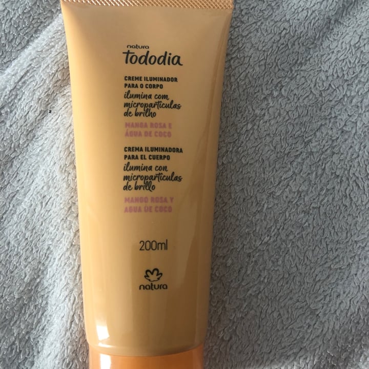 photo of Natura Crema corporal mango rosa y agua de coco shared by @tatiellystorel on  24 Apr 2022 - review