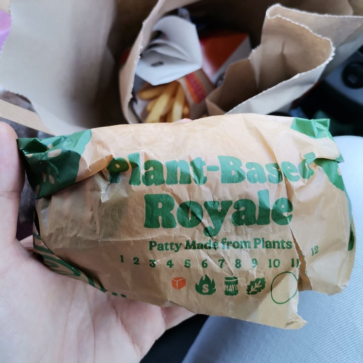photo of Burger King South Africa Vegan Royale shared by @leitai on  11 Sep 2021 - review