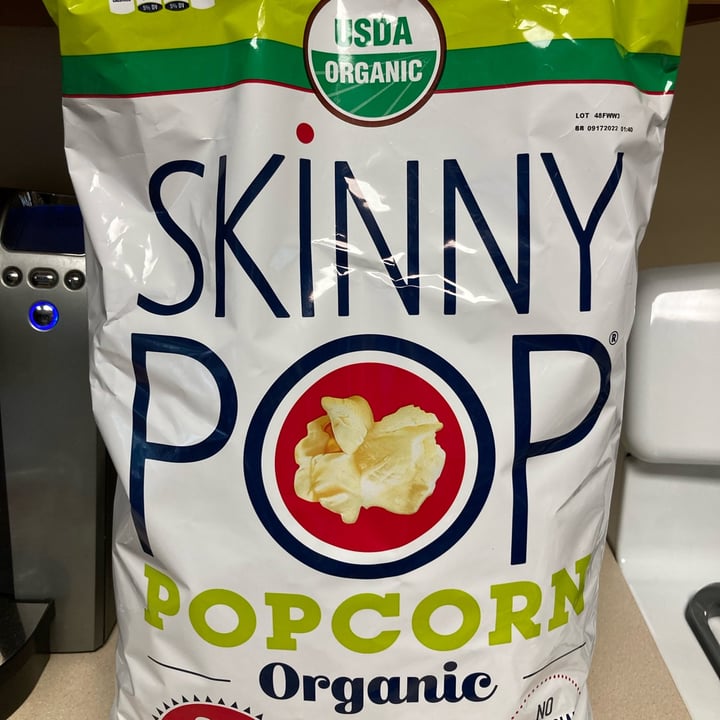 photo of Skinny Pop Skinny Pop Popcorn Organic shared by @jlnomeatplease on  12 May 2022 - review