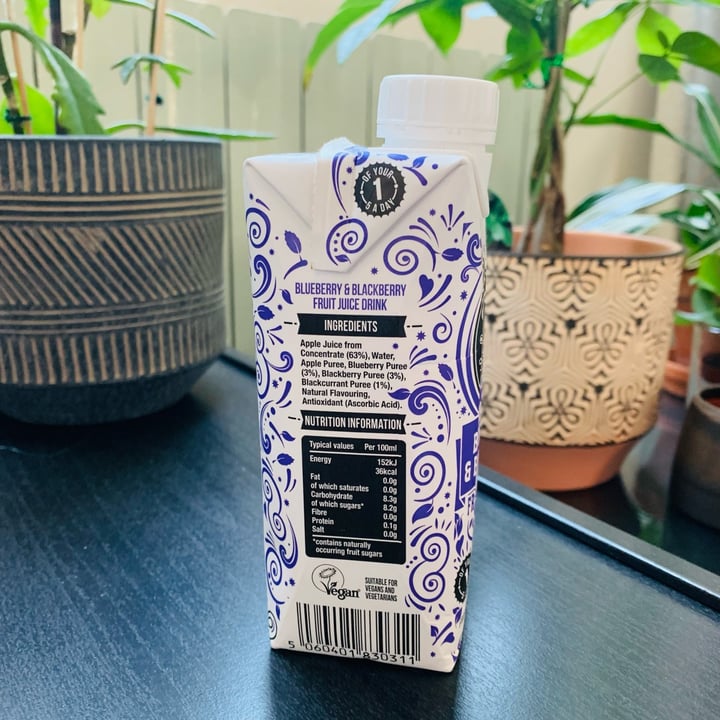 photo of crafted by cracker Drinks Co Blueberry and Blackberry Fruit Juice shared by @emylyfalcao on  11 May 2022 - review