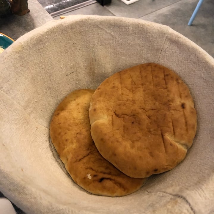 photo of Hummus Original Pan pita shared by @astrid269 on  21 Jan 2022 - review