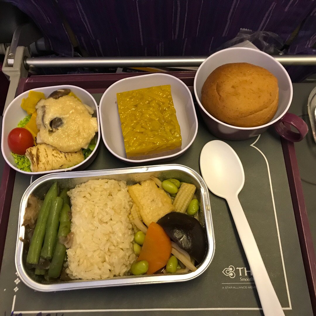 Thai Airways Vegetarian Oriental Lunch Reviews Abillion singapore-airlines-singapore-to-sydney-boeing-777-300er-asian