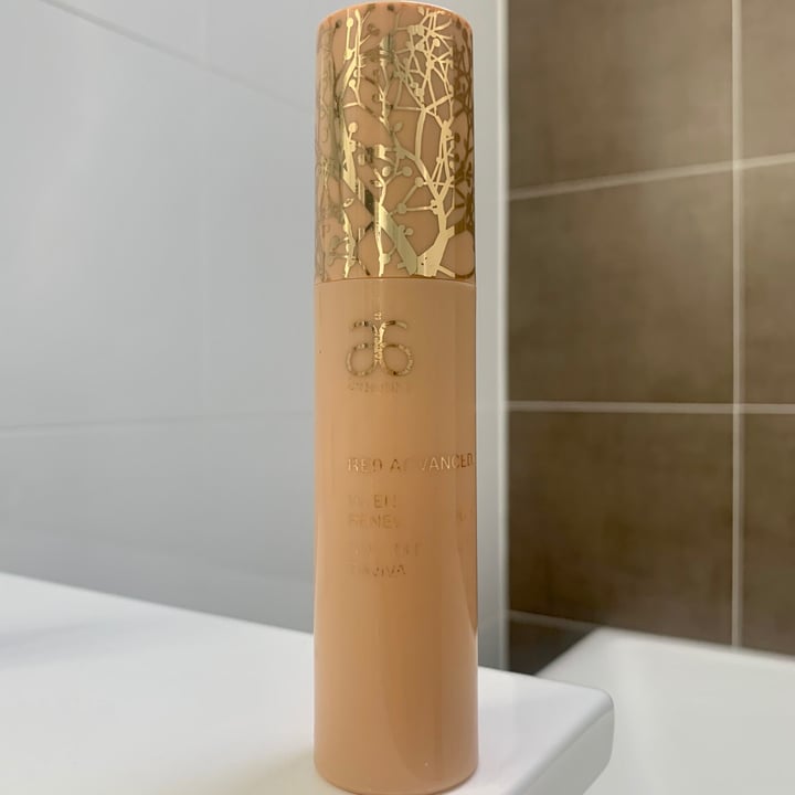 photo of Arbonne RE9 Advanced intensive renewal serum shared by @vegan-friendly on  18 Jul 2021 - review