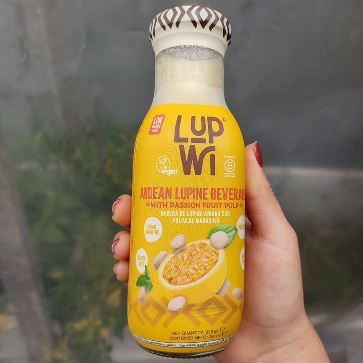 photo of LupWi Bebida de Lupino Andino con Pulpa de Maracuyá shared by @nikypuchita22 on  26 Feb 2022 - review