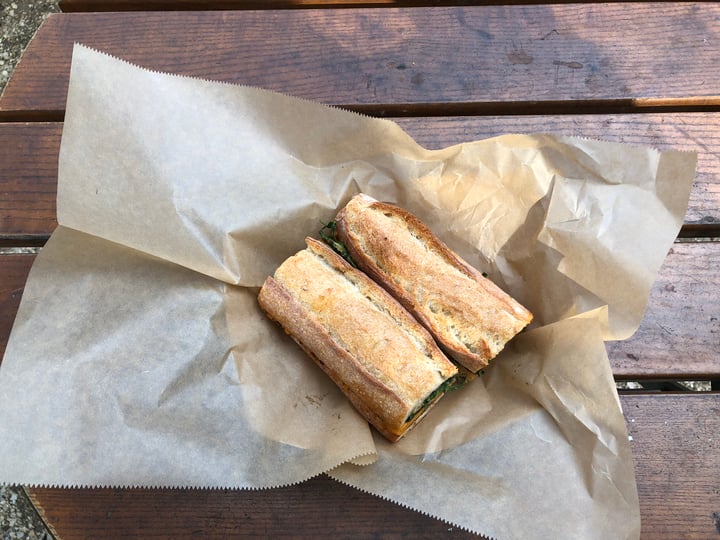 review photo of Le Pain Quotidien Sweet Potato, Black Bean and Avocado Sandwich shared by @aasjai on 07 Apr 2018 - review