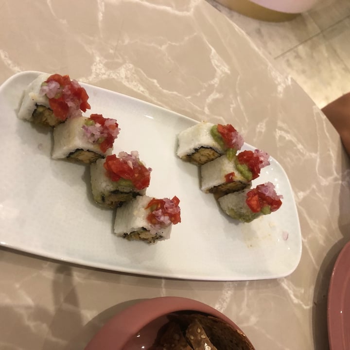 photo of Linfa Milano - Eat Different Uramaki shared by @francesca89 on  16 Aug 2022 - review