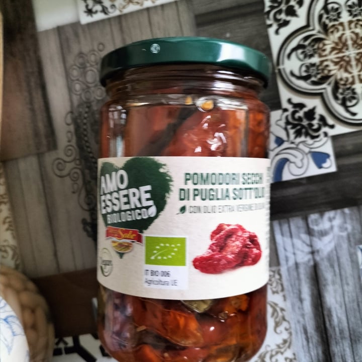 photo of Amo Essere Veg Pomodori secchi Sott'olio shared by @terry2003 on  15 Apr 2022 - review