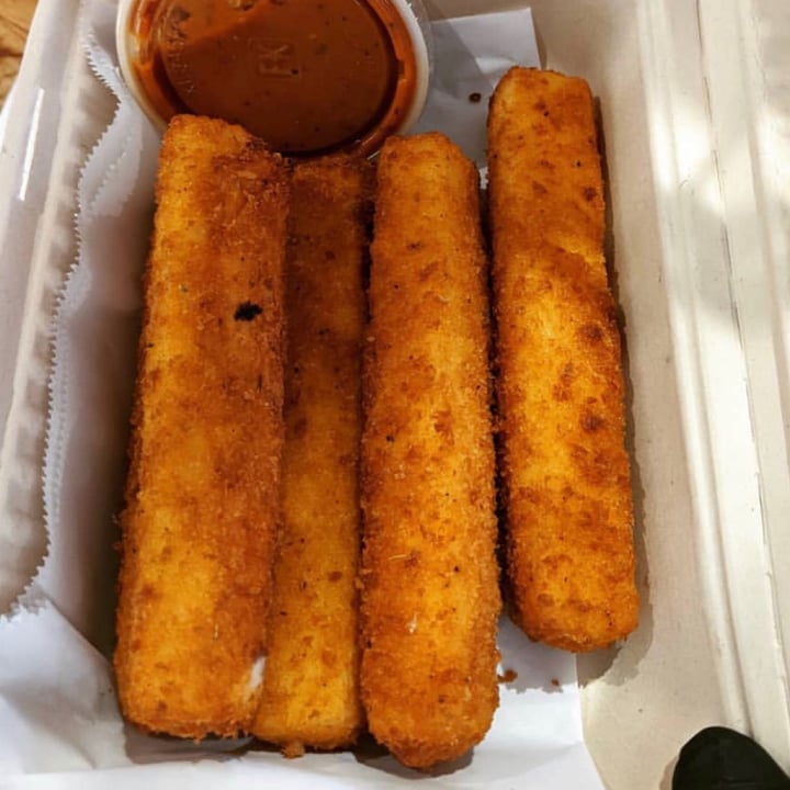 photo of The Butcher’s Son mozzarella sticks shared by @thetasmom13 on  26 Jun 2021 - review