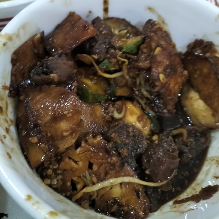 photo of Tang Leng Chay 東龍齋 Rojak shared by @glitteryunicorn on  17 Jul 2022 - review