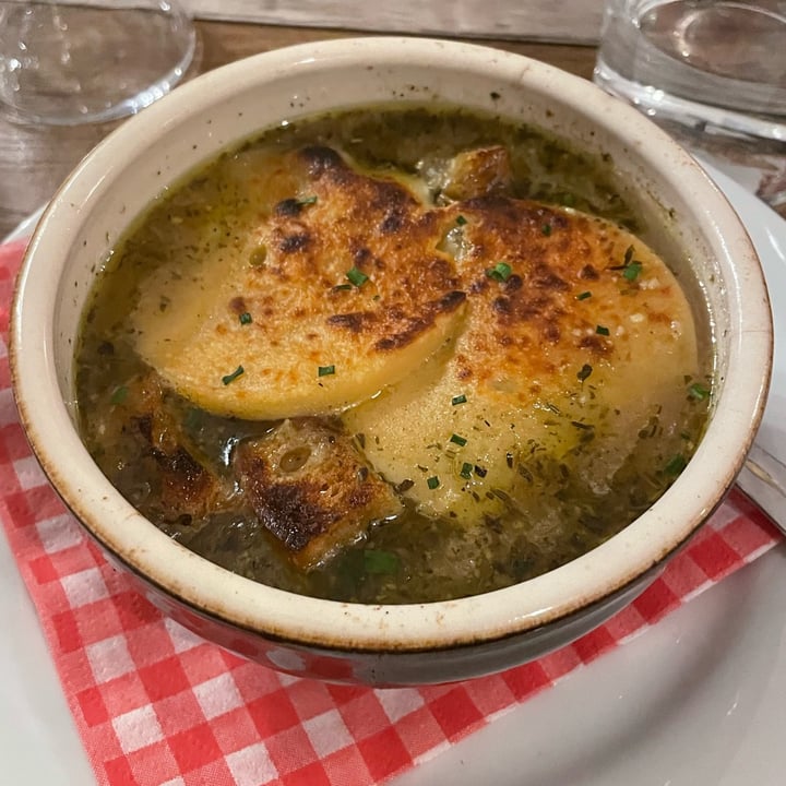 photo of Le Potager du Marais French onion soup shared by @fbradaschia on  10 Oct 2022 - review