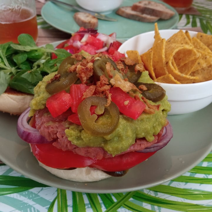 review photo of Bio Green Zone Hamburguesa Chingona shared by @rearea on 01 Oct 2021 - review