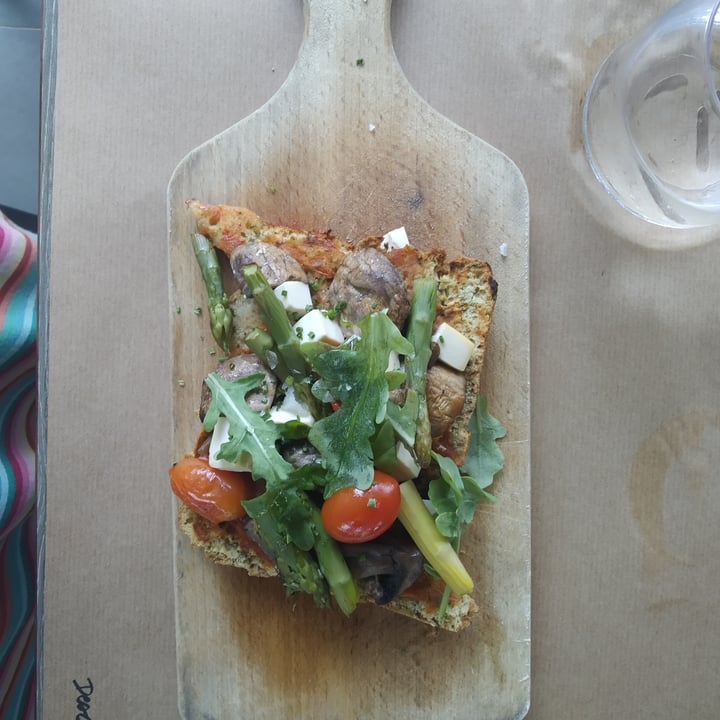 review photo of Aromatic Restaurant Focaccia con tofu shared by @marihania on 15 Jul 2022 - review