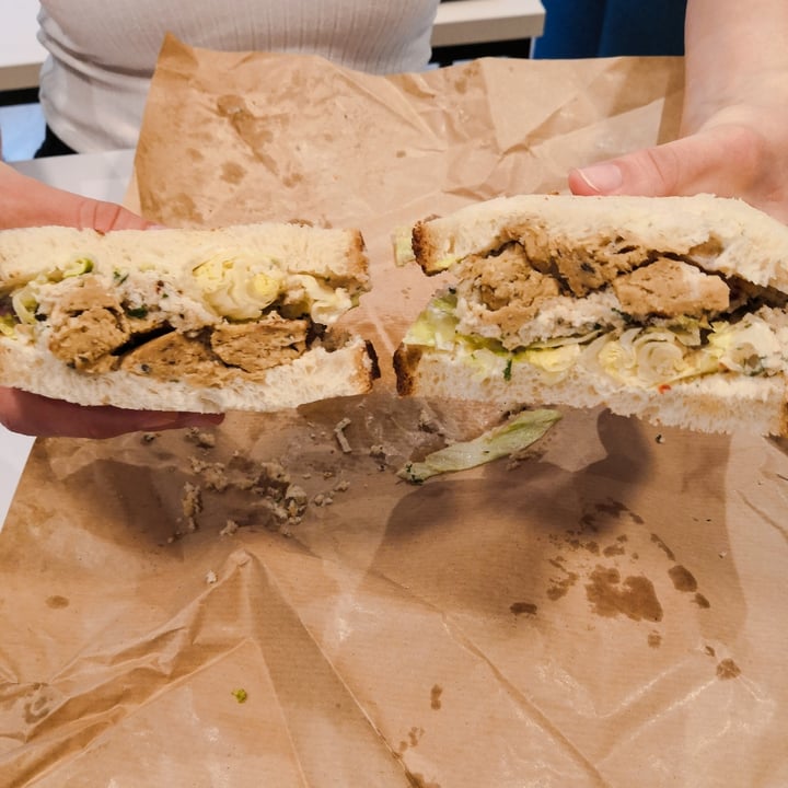 photo of Vegan Sandwich Co Chick*n & Stuffing shared by @totoro on  31 Aug 2021 - review