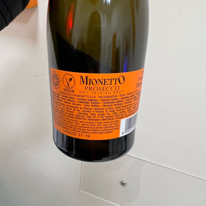 photo of Mionetto prosecco Doc Treviso Brut shared by @valentina93 on  29 Nov 2022 - review