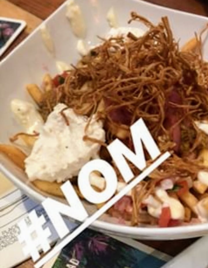 review photo of Golden Road Brewing Anaheim AL PASTOR FRIES (V/NV) shared by @veggiegirl on 20 Jun 2019 - review