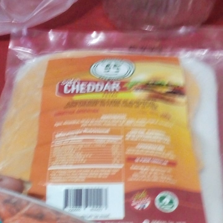 photo of Felices Las Vacas Queso Cheddar en Fetas shared by @ludigiovanni on  15 Oct 2021 - review