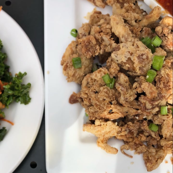 review photo of Leaf “Calamari” Oyster Mushrooms shared by @drjennpt on 23 Oct 2021 - review