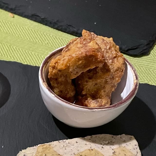 菜肴“Nuggets con salsa barbeque”的照片