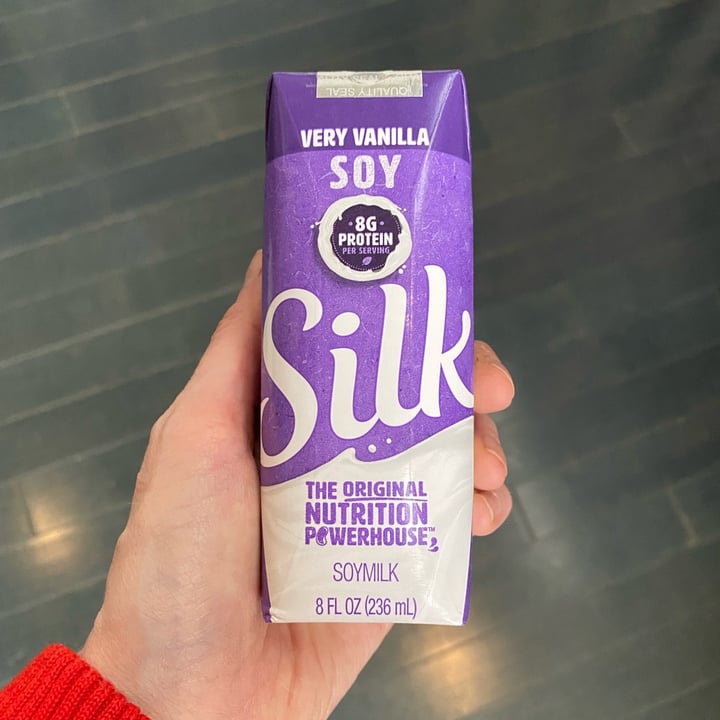 photo of Silk Silk Very Vanilla Soy Milk shared by @beckyyy on  15 Dec 2021 - review
