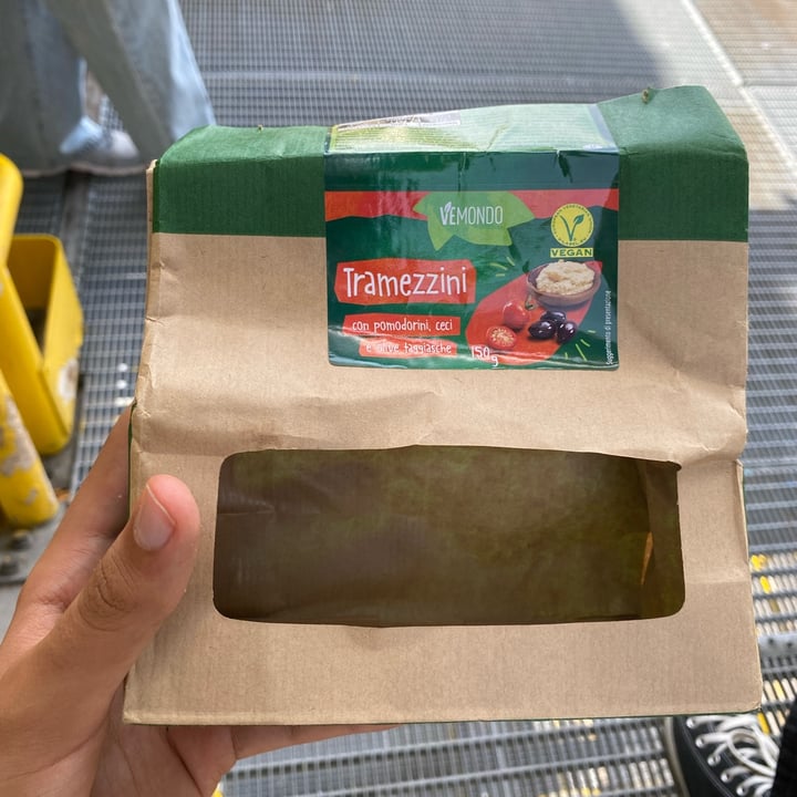 review photo of Vemondo Tramezzini Pomodoro, Ceci e Olive Taggiasche shared by @honestlygab on 16 Jul 2022 - review