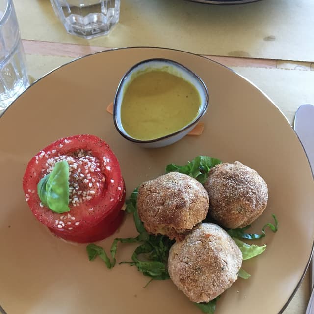 Photo of the dish “polpette di tempeh”