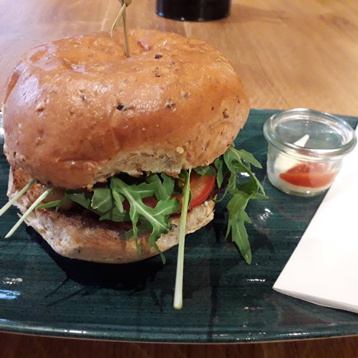 photo of Le Burger Klagenfurt Burger Vegana shared by @michii on  30 May 2022 - review