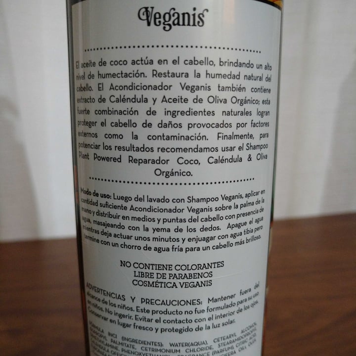 photo of Veganis Acondicionador Plant Powered Reparador Coco, Caléndula Y Oliva Orgánico shared by @sandra0206 on  12 Feb 2022 - review