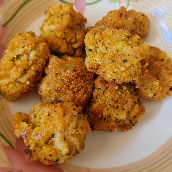 photo of Leon Aioli Mac'n'cheeze bites shared by @izzye on  12 Jun 2021 - review