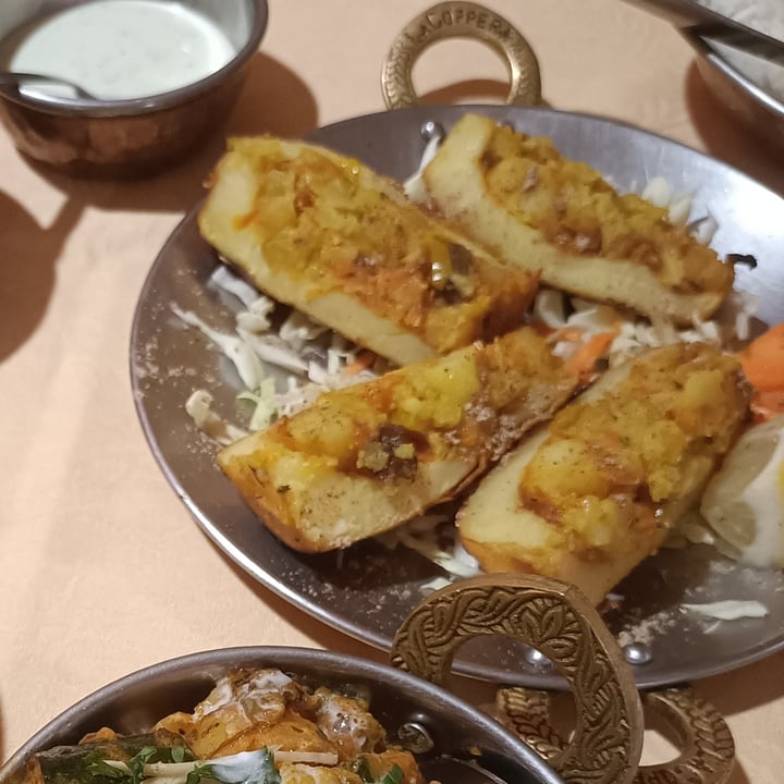 photo of Buddha Indian Restaurant Tandoori Alo shared by @alessia98 on  27 Aug 2022 - review