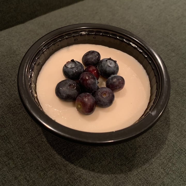 photo of Trader Joe's Cheese-Less Cheesecake shared by @hereforareason on  04 Feb 2021 - review