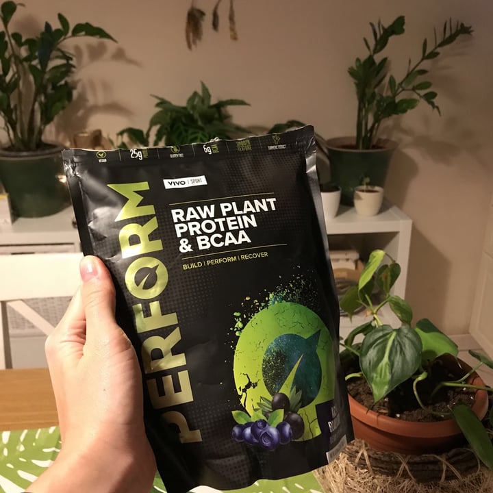 photo of Vivo Life Raw plant protein & Bcaa, Acai & Bluberry shared by @hederab77 on  15 Oct 2020 - review