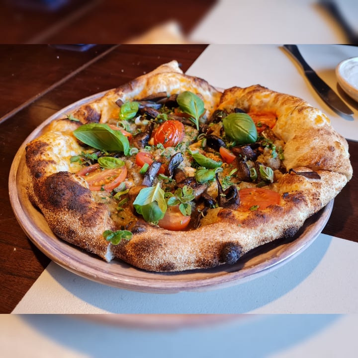 photo of El Taller Pizza vegana shared by @simpsonsvegans on  17 Jul 2021 - review