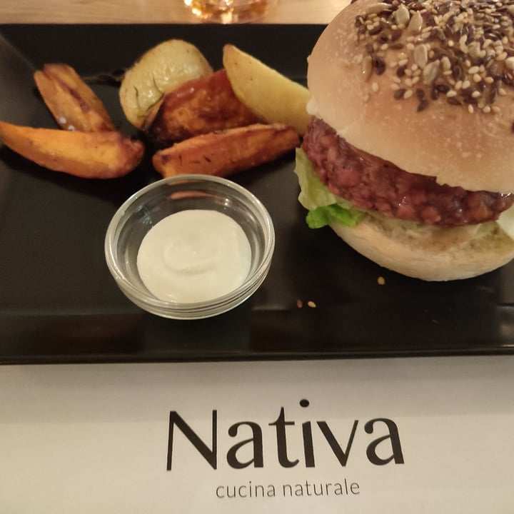 photo of Nativa Ristorante NoliMeat Burger con batate e patate arrosto shared by @valegi on  22 Dec 2022 - review