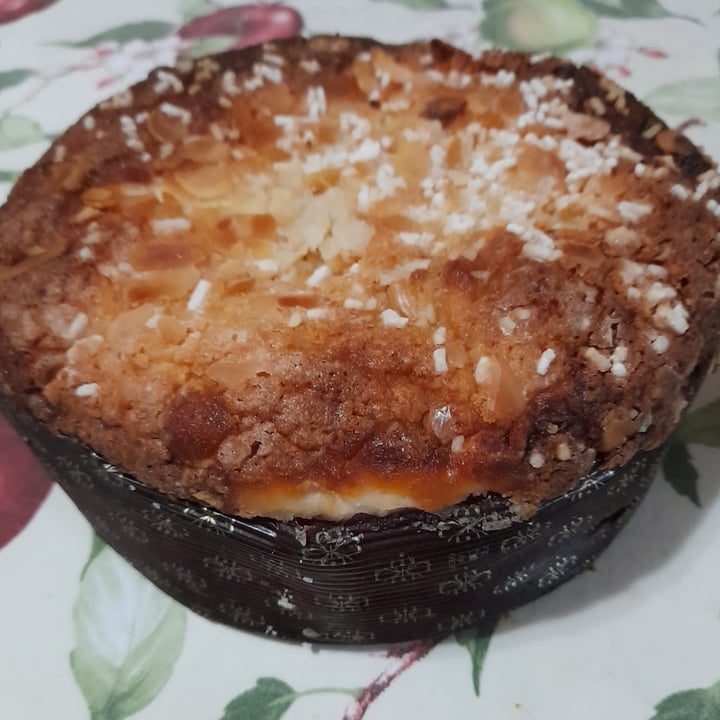 review photo of Dolciperintolleranti Panettone veg mandorlato shared by @cyanistes on 01 Feb 2022 - review