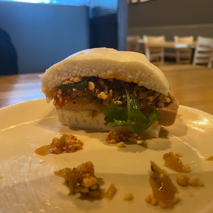 photo of MonGa Café Tempeh Burger shared by @klosa on  12 Apr 2021 - review