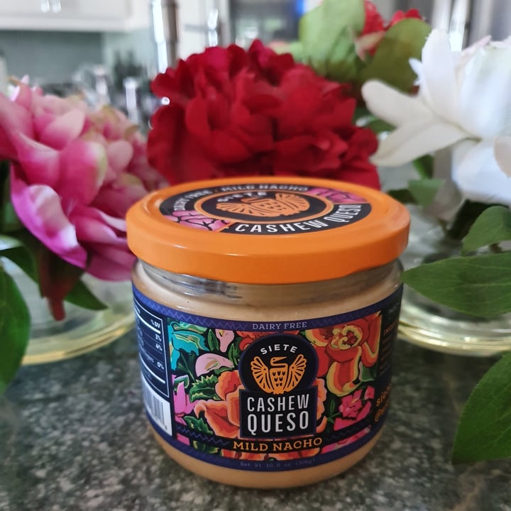 photo of Siete Family Foods Mild Nacho Cashew Queso shared by @anistavrou on  12 Oct 2020 - review
