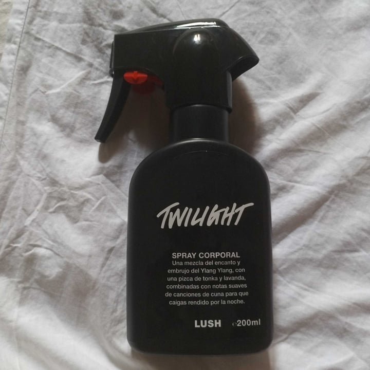 photo of LUSH Fresh Handmade Cosmetics Twilight spray corporal shared by @cansada on  07 Nov 2021 - review