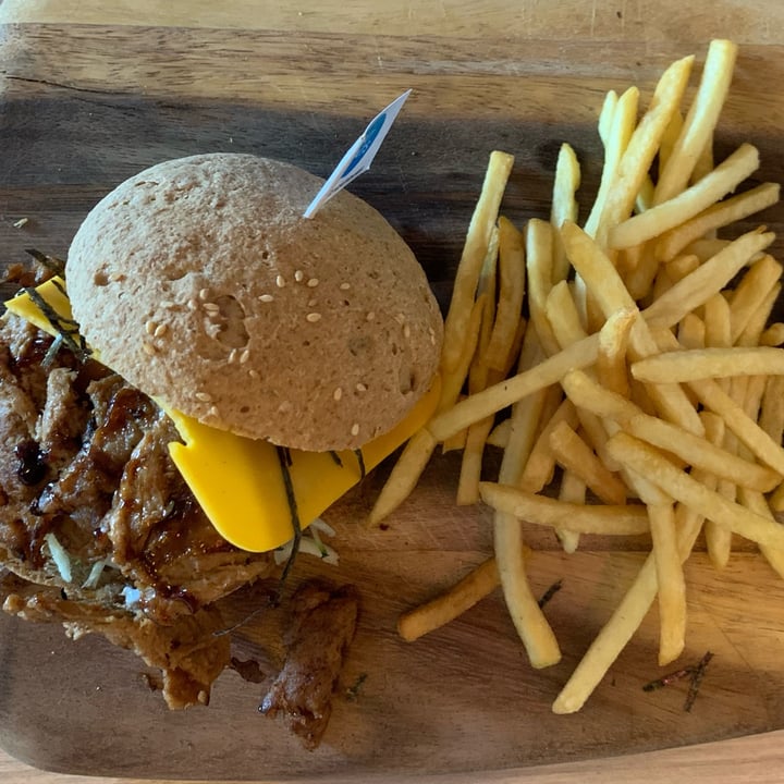 photo of The Rebel Company Cafe & Bar Beef Short Ribs Burger shared by @nonya on  21 May 2022 - review